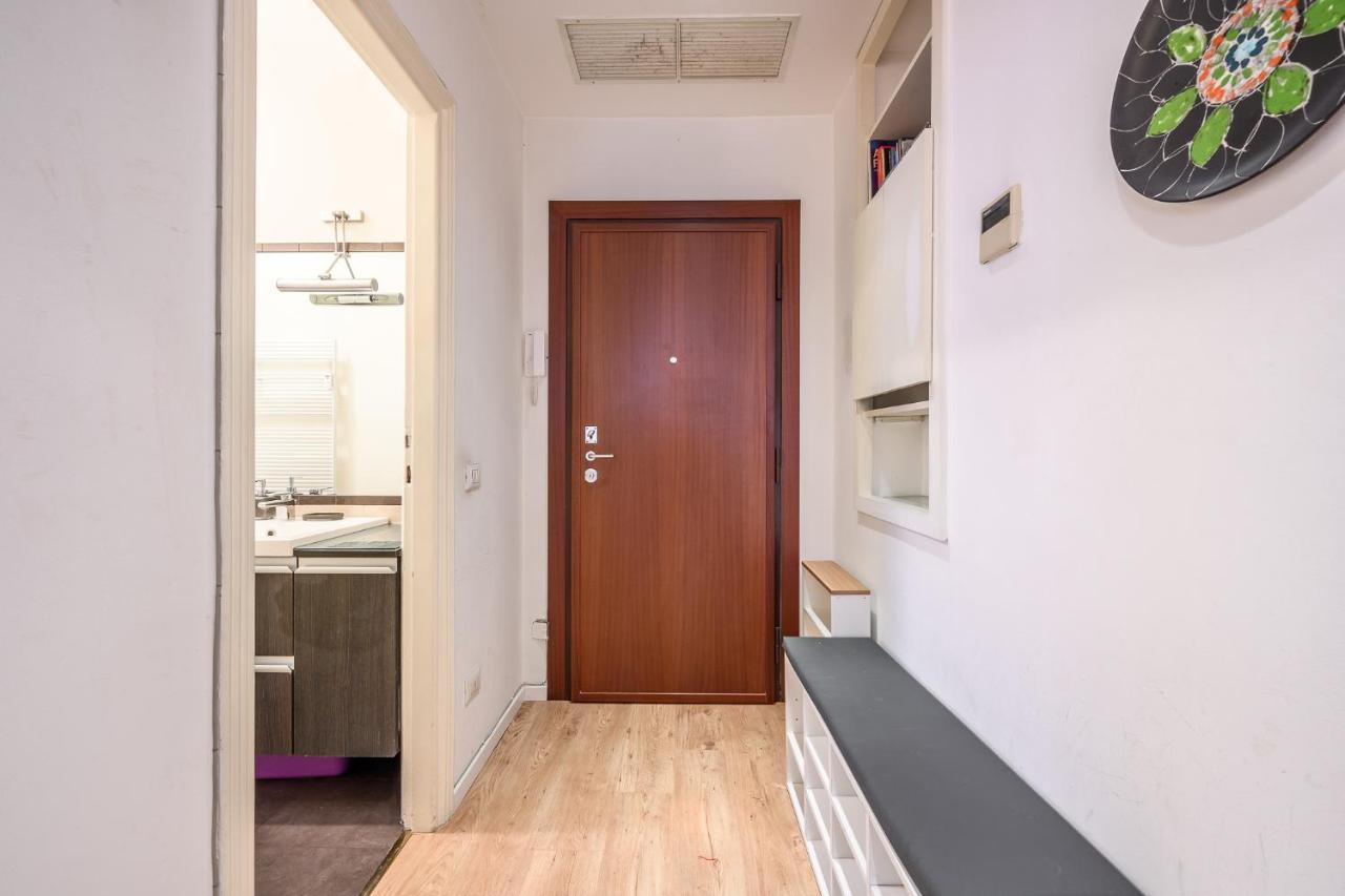 The Lantern Flat - Darsena Area Apartment มิลาน ภายนอก รูปภาพ