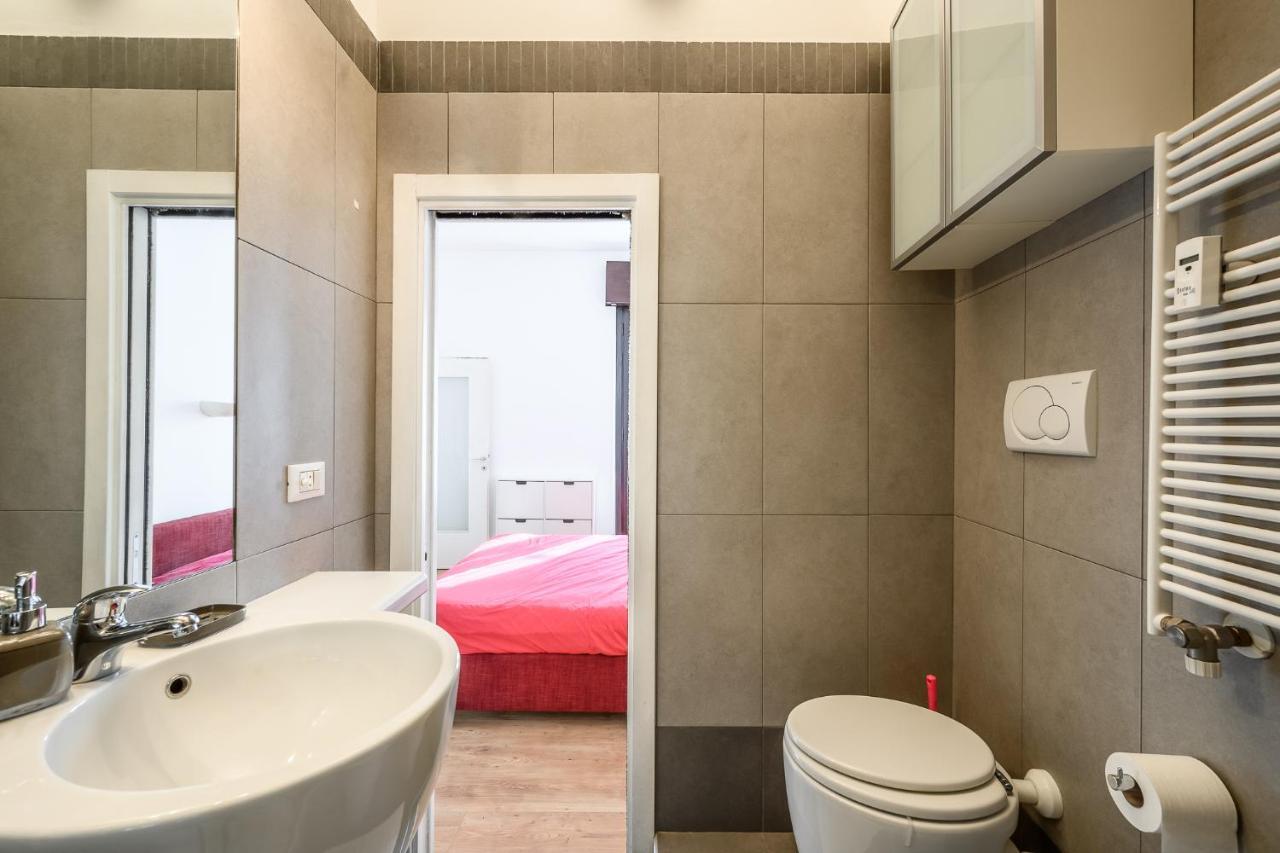 The Lantern Flat - Darsena Area Apartment มิลาน ภายนอก รูปภาพ