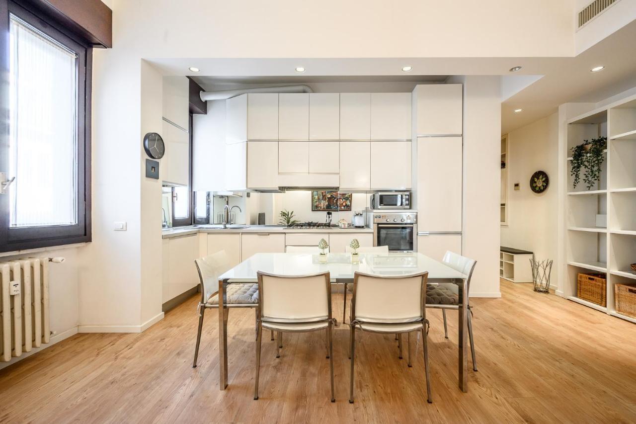 The Lantern Flat - Darsena Area Apartment มิลาน ภายนอก รูปภาพ