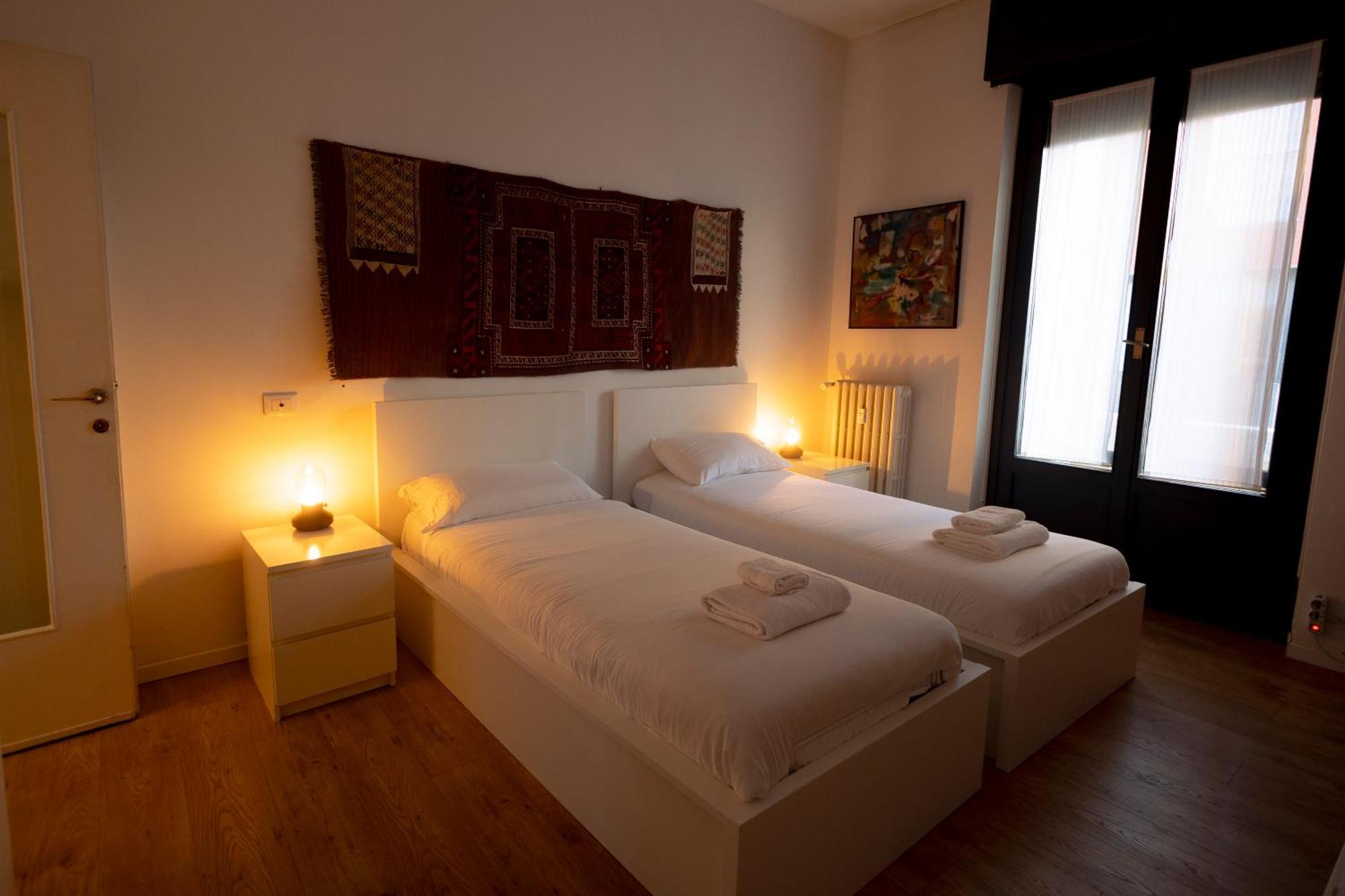 The Lantern Flat - Darsena Area Apartment มิลาน ภายนอก รูปภาพ
